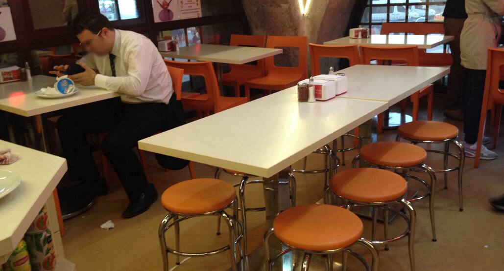 Eminonu Tel Sandalye